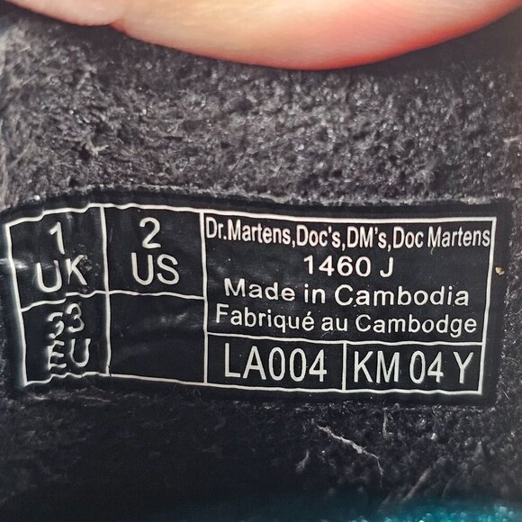 Dr. Martens Black Leather Lace-Up Kids Boots Distressed Condition #1460 J Size 2 - Picture 6 of 10